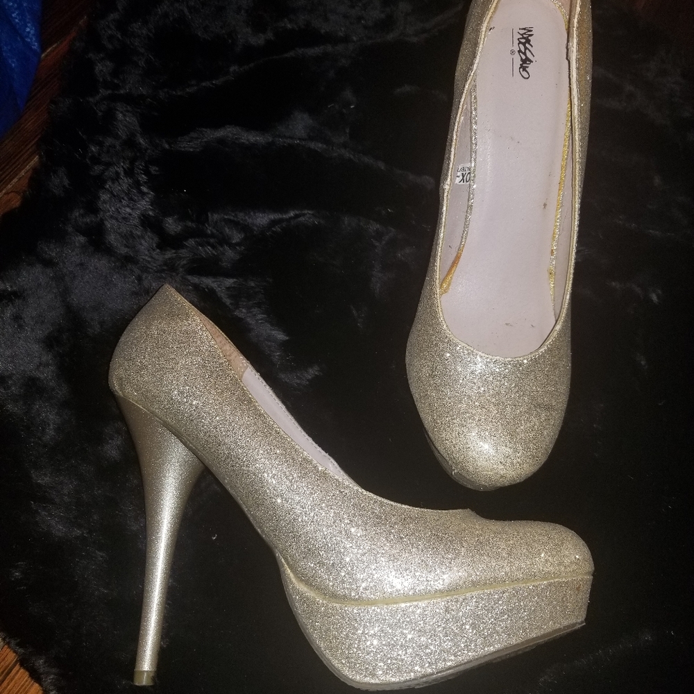 Shoe